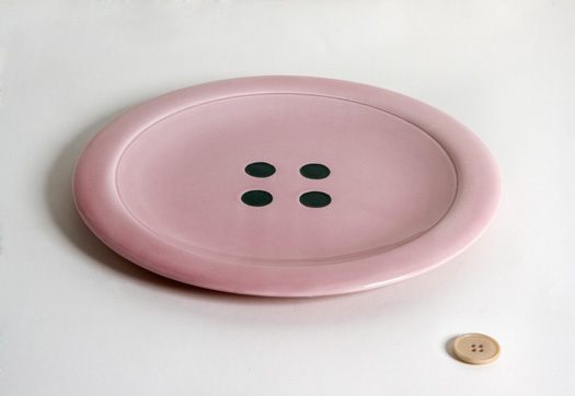 Piatto in ceramica rosa beauTONI design Vito Nesta 