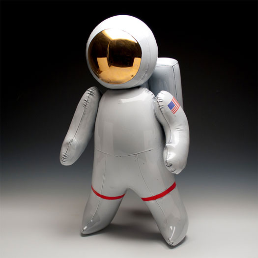 Sculture ceramice, astronauta di Brett Kern